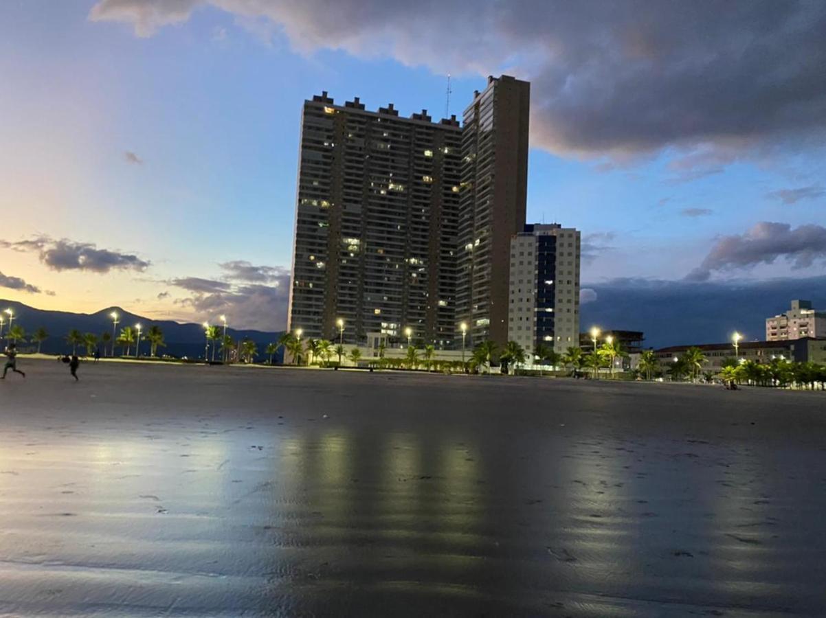 Ap.Frente Para O Mar Pe Na Areia C/ Var. Goumert Condominio Costa Do Sol Praia Grande  Exterior photo